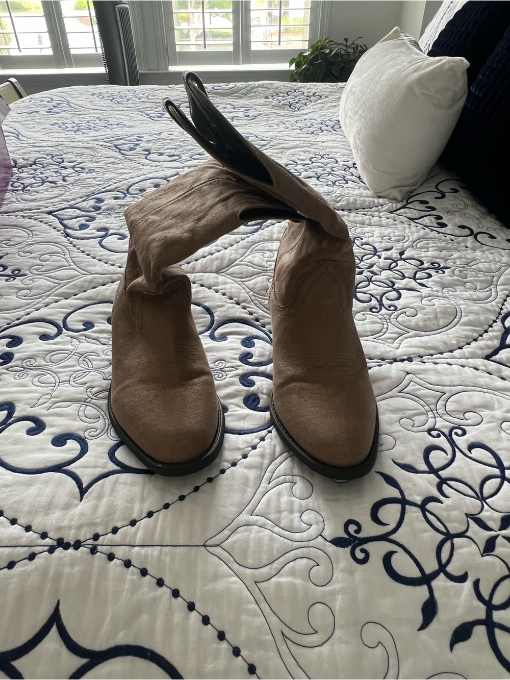 Women’s Brown Suede like  Mid-Calf Boots